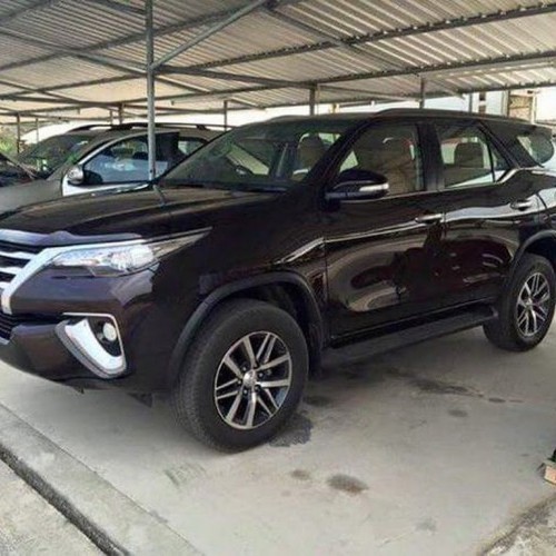 Toyota_Fortuner_31