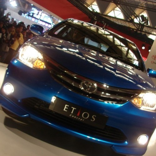 Toyota_Etios Liva_15