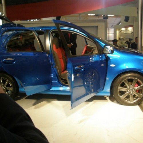 Toyota_Etios Liva_5