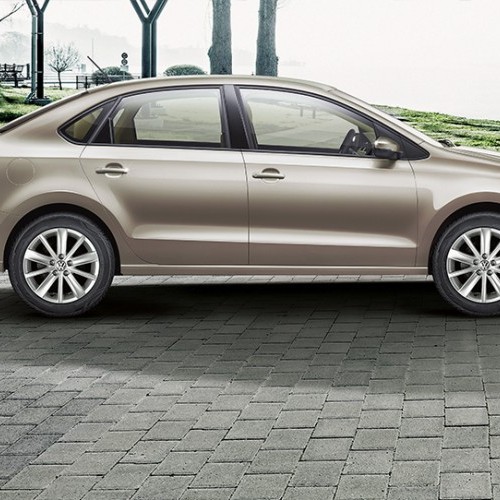 Volkswagen_Vento_318