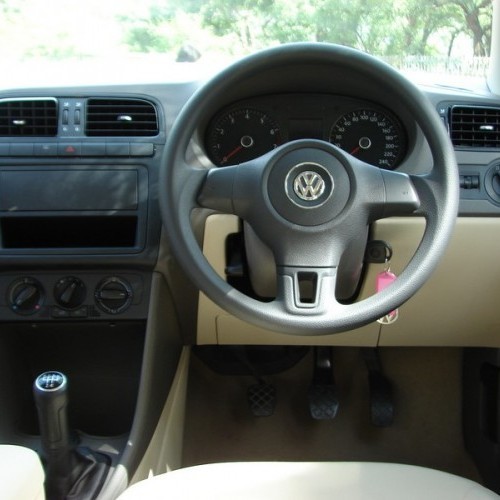 Volkswagen_Vento_234