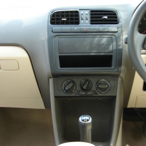 Volkswagen_Vento_233