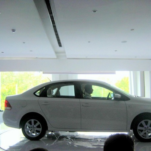 Volkswagen_Vento_214