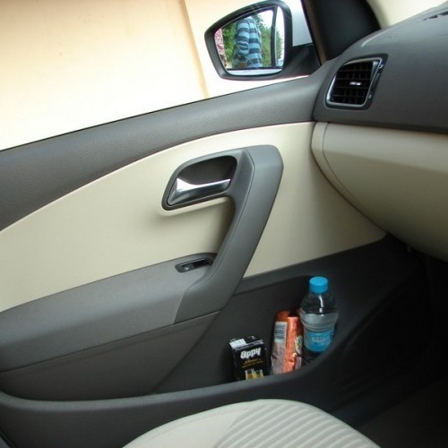 Volkswagen_Vento_203