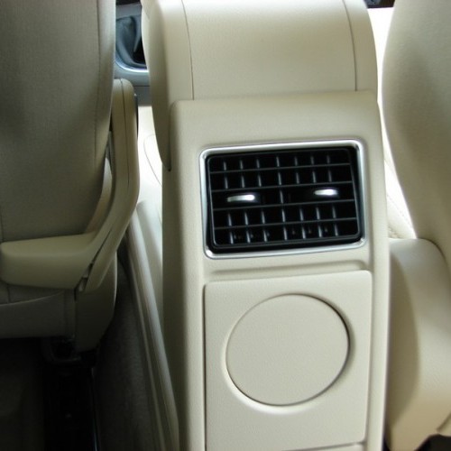 Volkswagen_Vento_196