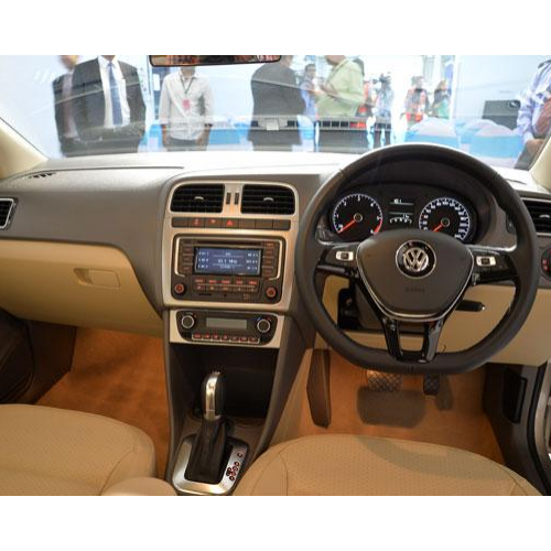 Volkswagen_Vento_177