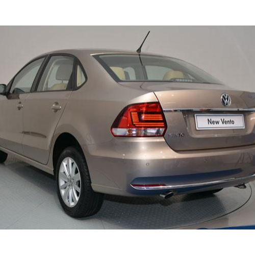 Volkswagen_Vento_176