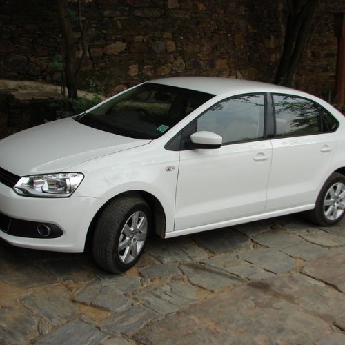 Volkswagen_Vento_110