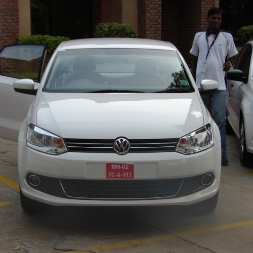Volkswagen_Vento_93