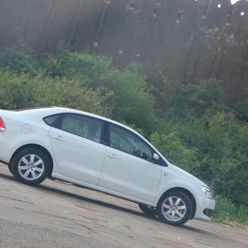 Volkswagen_Vento_76