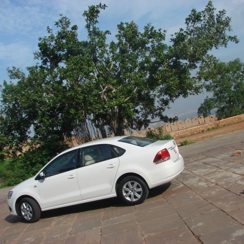 Volkswagen_Vento_69