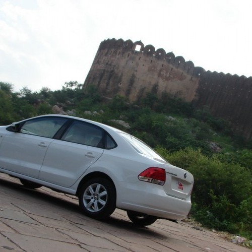 Volkswagen_Vento_43