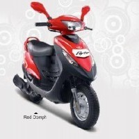Mahindra Flyte Colour Red Oomph