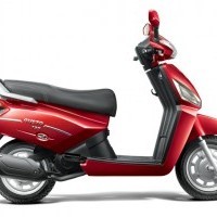 Mahindra Gusto 125 Color Red