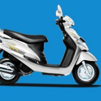 Mahindra Rodeo Colour White