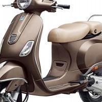 Vespa Elegante Color Marrone