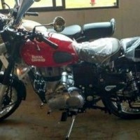 Royal Enfield Bullet Classic Color Red