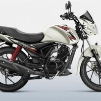 Suzuki Slingshot Plus Colour Pearl Mirage White