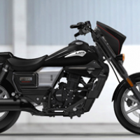 Um Renegade Sport Color Shiny Silver