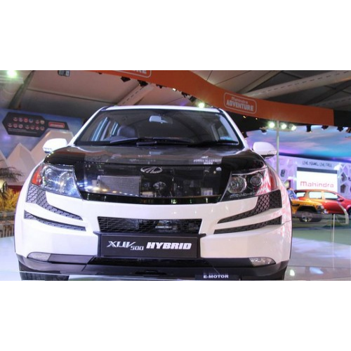Xuv500 Hybrid Colour 01