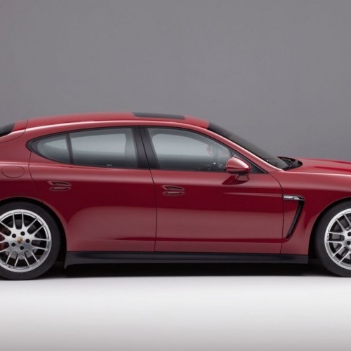 2013 Porsche Panamera Side Views