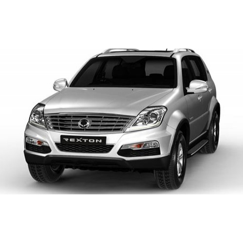 Mahindra Ssangyong Rexton Front Angle High View 046
