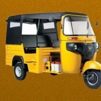 Bajaj Re Maxima Diesel Colour Yellow