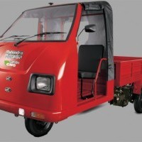 Mahindra Champion Load Diesel Colour Red