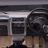 Bolero Maxi Truck Interior Dashboard
