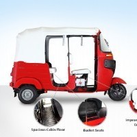 Bajaj Re Compact 4s Image 2