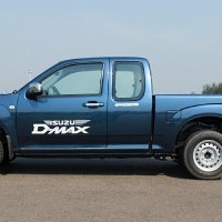 Isuzu D Max Space Cab Flat Deck Image 8