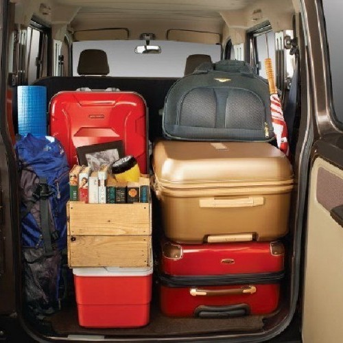 Mahindra Esupro Cargo Van Image 4