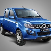 Mahindra Imperio Double Cabin Front Quarter View