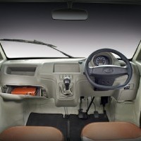 Mahindra Jeeto Minivan Image 8