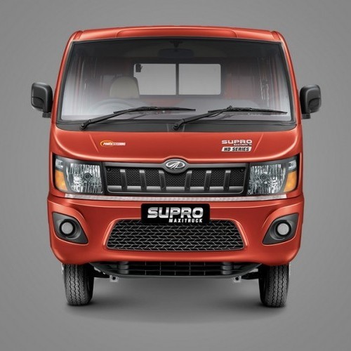 Mahindra Supro Maxitruck Front View