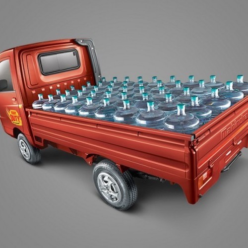 Mahindra Supro Maxitruck Side View