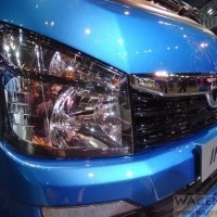 Tata Intra Headlight View