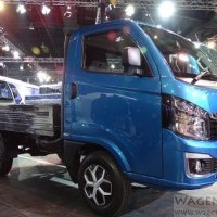 Tata Intra Side View