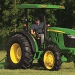 John Deere 5075 E 4WD Picture -3