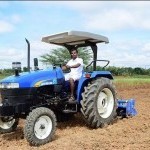 New Holland 4710 2wd with canopy Picture -3