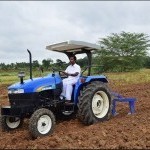 New Holland 4710 2wd with canopy Picture -0