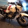 bajaj-v15 3